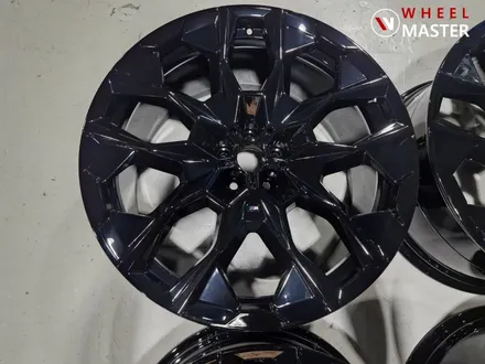 BMW 신차 휠도색 X7 M40I 913M 22\