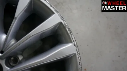 스크레치가 생긴 자동차휠을 감쪽같이 휠복원 한 BMW 520d / 일산 휠복원 / 파주,일산
