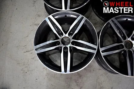 [휠마스터] 다이아몬드컷팅휠을 블랙유광으로 도색한 BMW 118d / 일산 분체도장 / 파주,일산