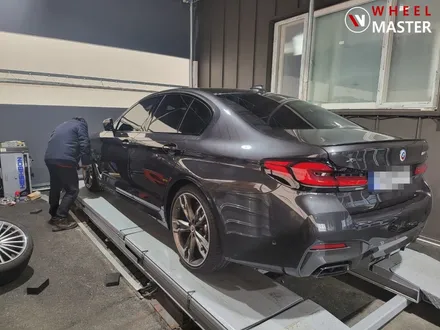 BMW M550I 668M 포트홀 충격으로 인한 휠수리 / 일산 휠수리 / 파주,일산