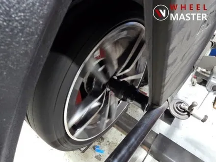 벤츠 E53AMG 포트홀 밟고 휠굴절 열변형없는 휠굴절수리 / 파주,일산