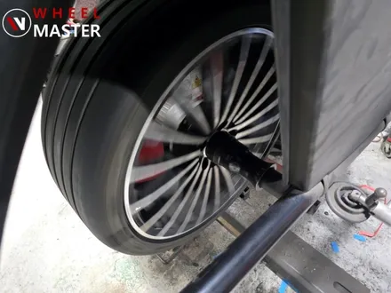 벤츠 CLS450 AMG 마차휠 20인치 휠굴절수리 / 파주,일산