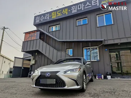 렉서스 ES300H 18\