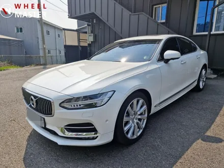 볼보 S90 19\