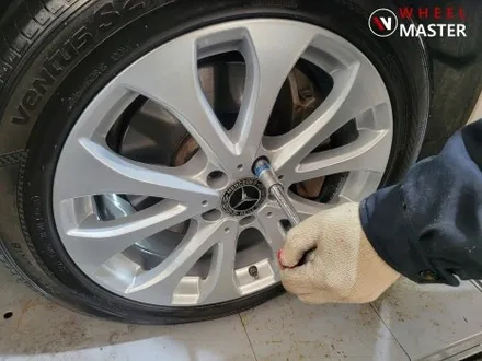 벤츠 W213 E300 익스클루시브 18\