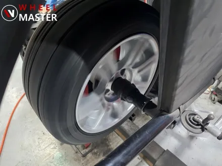 BMW E90 320I STYLE 164M 17\