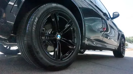 bmw x5 신차 휠  m팩 19인치 검정유광 휠도색 / 파주,일산
