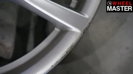 흰색차량에 검정유광 휠도색을 통해 포인트를 준 BMW328i / 일산휠도색 / 파주,일산
