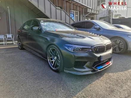 BMW M5 20\