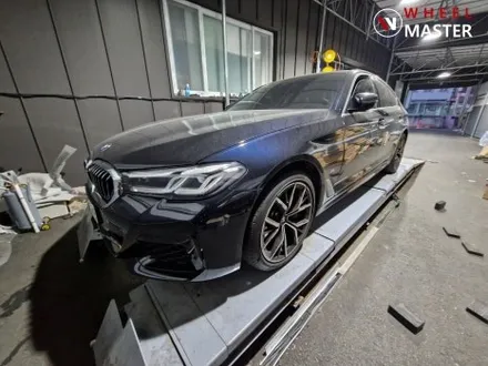 BMW G30 530I 845M 19\
