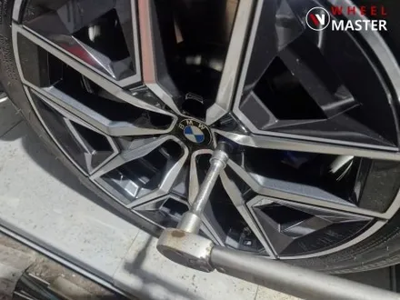 BMW G60 520I 19\