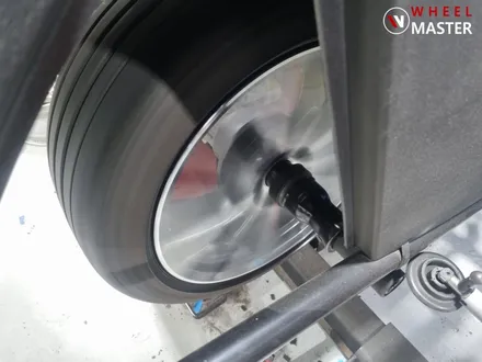 다이아컷팅 휠복원 / 아우디 A6 45TFSI 19인치 주차기스 휠복원 / 파주,일산