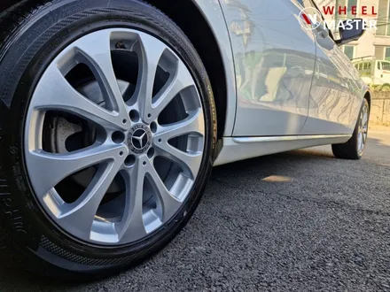 벤츠 W213 E300 익스클루시브 18\