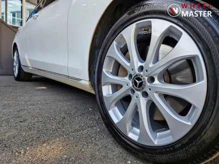 벤츠 W213 E300 익스클루시브 18\