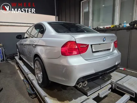 BMW E90 320I STYLE 164M 17\