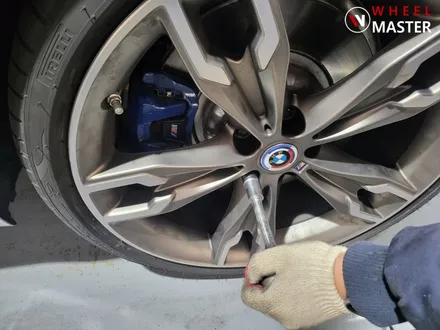 BMW M550I 668M 포트홀 충격으로 인한 휠수리 / 일산 휠수리 / 파주,일산