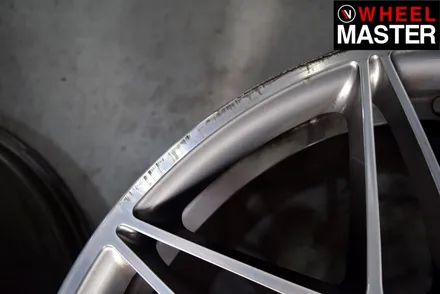 [휠마스터] 다이아몬드 컷팅휠을 검정유광으로 휠도색한 BMW M3 / 일산 휠도색 / 파주,일산