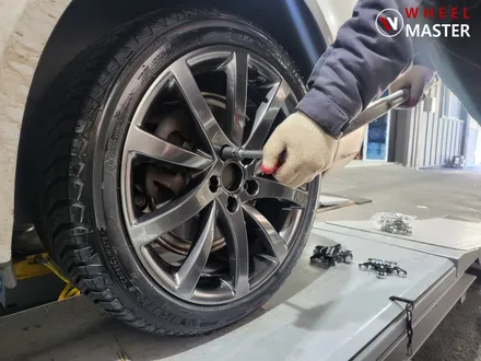 아우디 A4 다이나믹 18인치 고스트크롬 중간톤 분체도장 / 일산 휠도장 / 파주,일산
