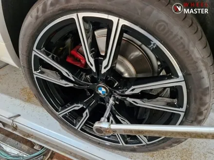 BMW X5 M60I 747M 22\