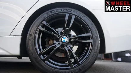 흰색차량에 검정유광 휠도색을 통해 포인트를 준 BMW328i / 일산휠도색 / 파주,일산