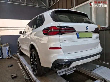 BMW X5 M60I 747M 22\