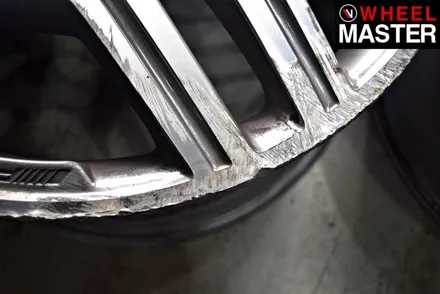 [휠마스터] 림끝이 심하게 갈린 벤츠 g63 amg 차량의 완벽 휠복원 / 일산 휠복원 / 파주,일산