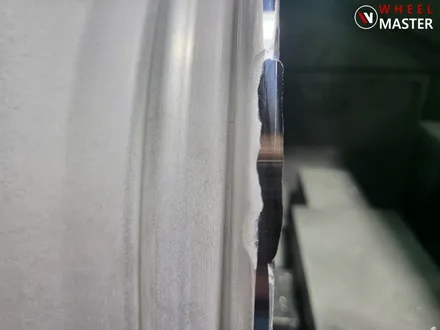 벤츠 휠도색 / 벤츠 C63AMG 잘못된 휠복원 완전박리후 검정유광 휠도색 / 파주,일산