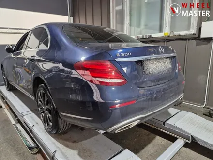 E300 익스클루시브휠 심각한 주차기스 제거후 고스트크롬 휠도색 / 벤츠 휠도색 / 파주,일산,고양,김포,의정부,동두천