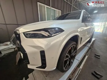 BMW X5 M60I 747M 22\
