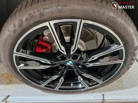 BMW X5 M60I 747M 22\