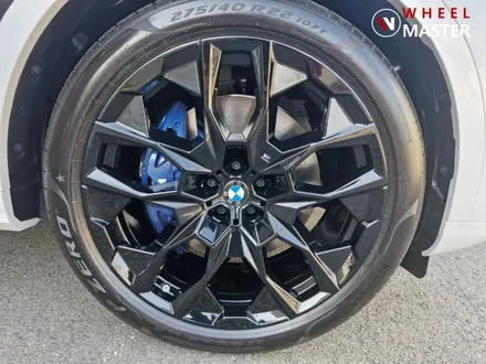 신차휠도색 BMW X7 40I 913M 22\