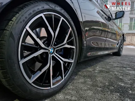 BMW G30 530I 845M 19\