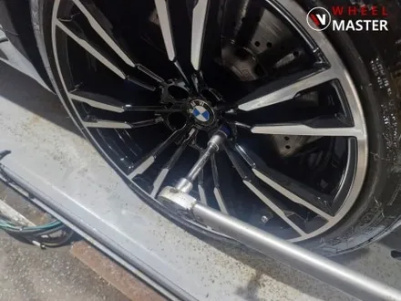 BMW F90 M5 706M 20\