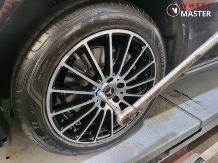 벤츠 e250 익스클루시브 마차휠 18인치 블랙폴리쉬 커스텀작업 / 파주,일산