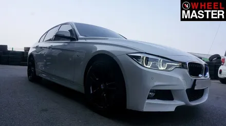 흰색차량에 검정유광 휠도색을 통해 포인트를 준 BMW328i / 일산휠도색 / 파주,일산