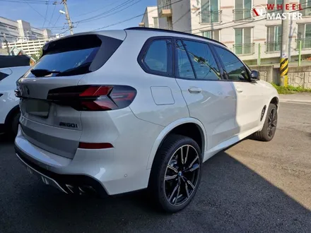 BMW X5 M60I 747M 22\
