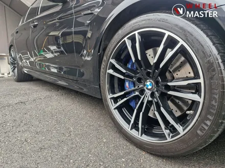 BMW F90 M5 706M 20\
