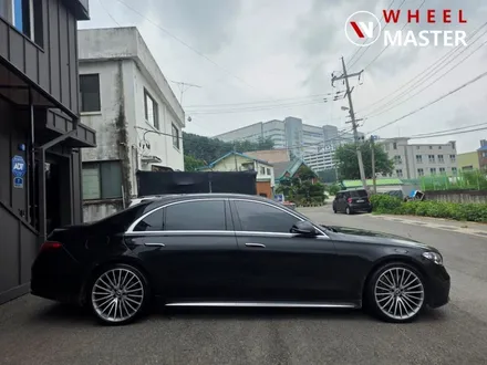 벤츠 W223 S500 21\