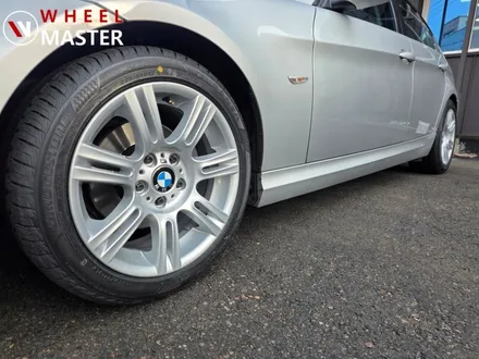 BMW E90 320I STYLE 164M 17\