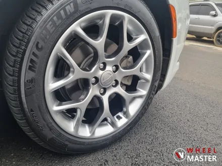 크라이슬러 200CC 버핑휠 하이퍼블랙으로 복원작업 / 파주 휠도색 / 파주,일산