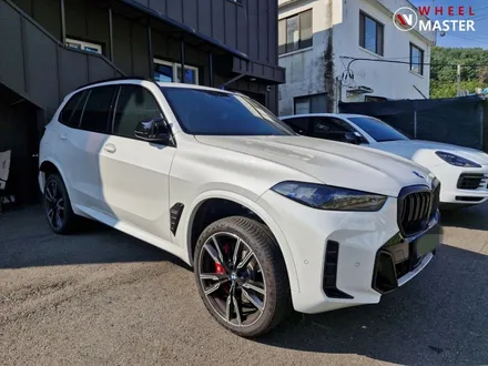 BMW X5 M60I 747M 22\