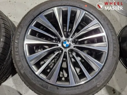 BMW 5GT 19\