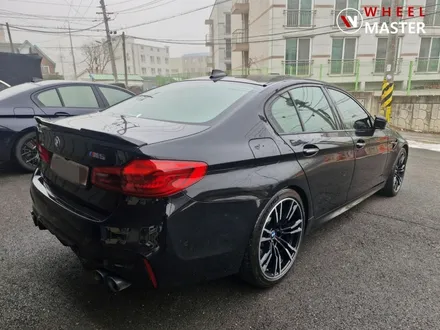 BMW F90 M5 706M 20\