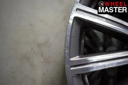 [휠마스터] 운전석 뒷바퀴에 기스가 생긴 BMW 6GT 차량의 다이아몬드컷팅 휠복원 / 일산 휠복원 / 파주,일산