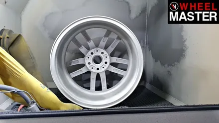 [휠마스터] 사고로 휠을 교체후 블랙유광으로 휠도색을 한 BMW 520d / 일산 휠복원 / 파주,일산