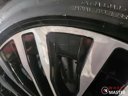 벤츠 W223 S450 20인치 심각한 주차기스 용접해서 살리기 / 벤츠 휠도장 / 파주,일산