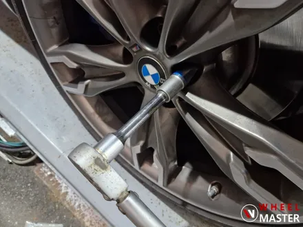 [파주 휠마스터] BMW M550i 668M 차량 떨림으로 인한 휠굴절수리 / 일산휠수리 / 파주,일산