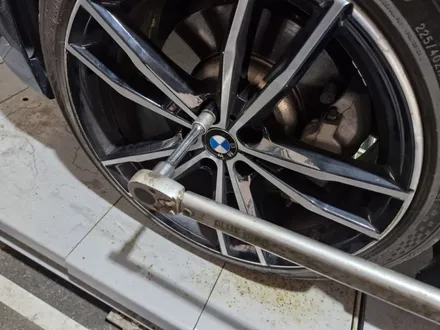 BMW휠수리/BMW 330E 791M 19\