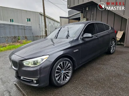BMW 5GT 19\