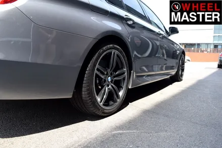[휠마스터] 분진과 기스들로 지저분한 휠을 깔끔하게 복원 및 도색한 BMW 550i / 일산 휠도색 / 파주,일산